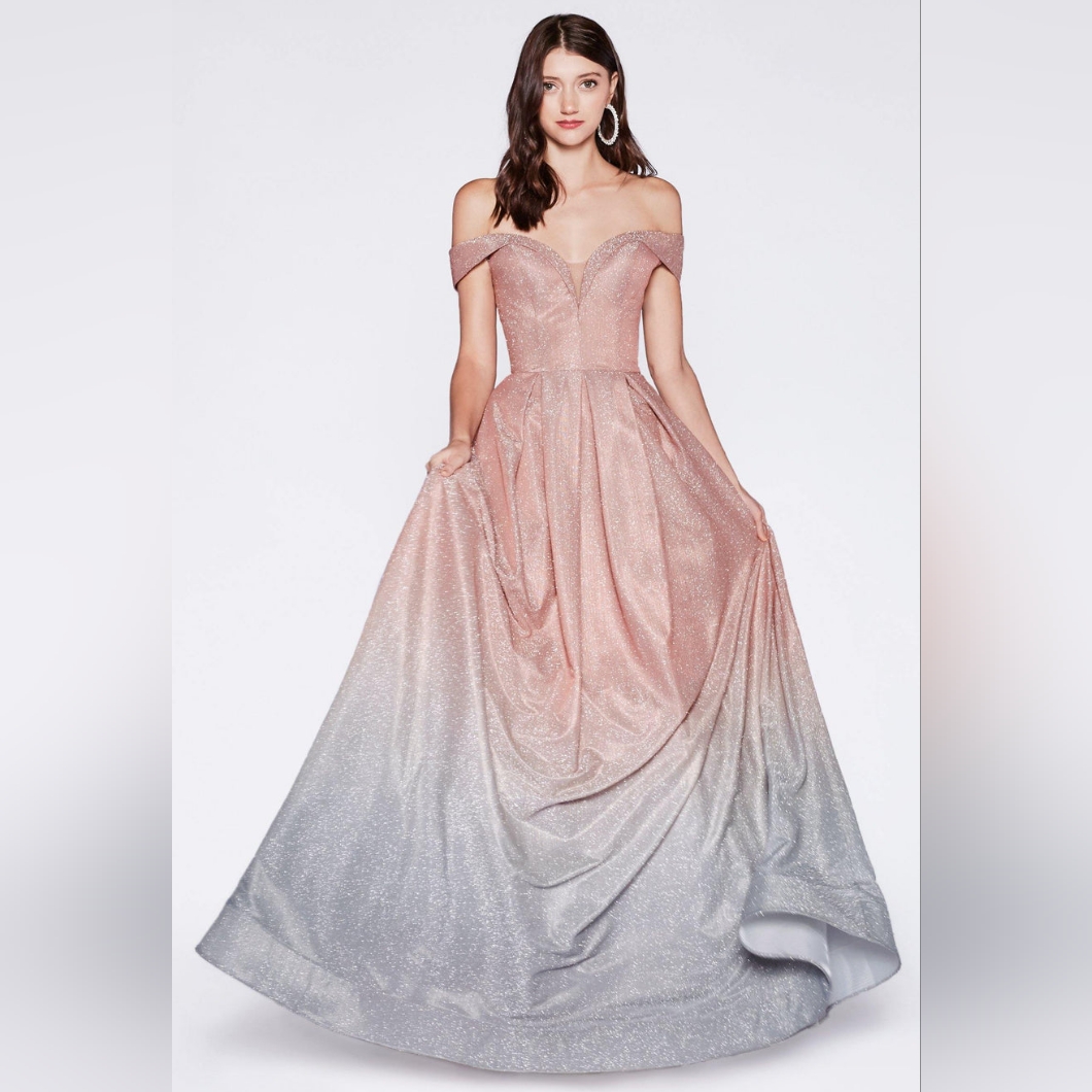 Nwt Cr839 Off Shoulder Ball Gown With Glitter Ombre Fabric Size 12